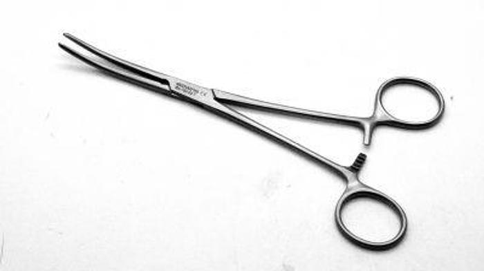 Used Forceps Artery Rochester Pean Curved 178mm (7in) AESCULAP BA-780-02-T