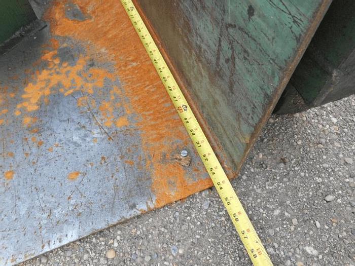 Used PORTABLE DUMPER ON CASTERS