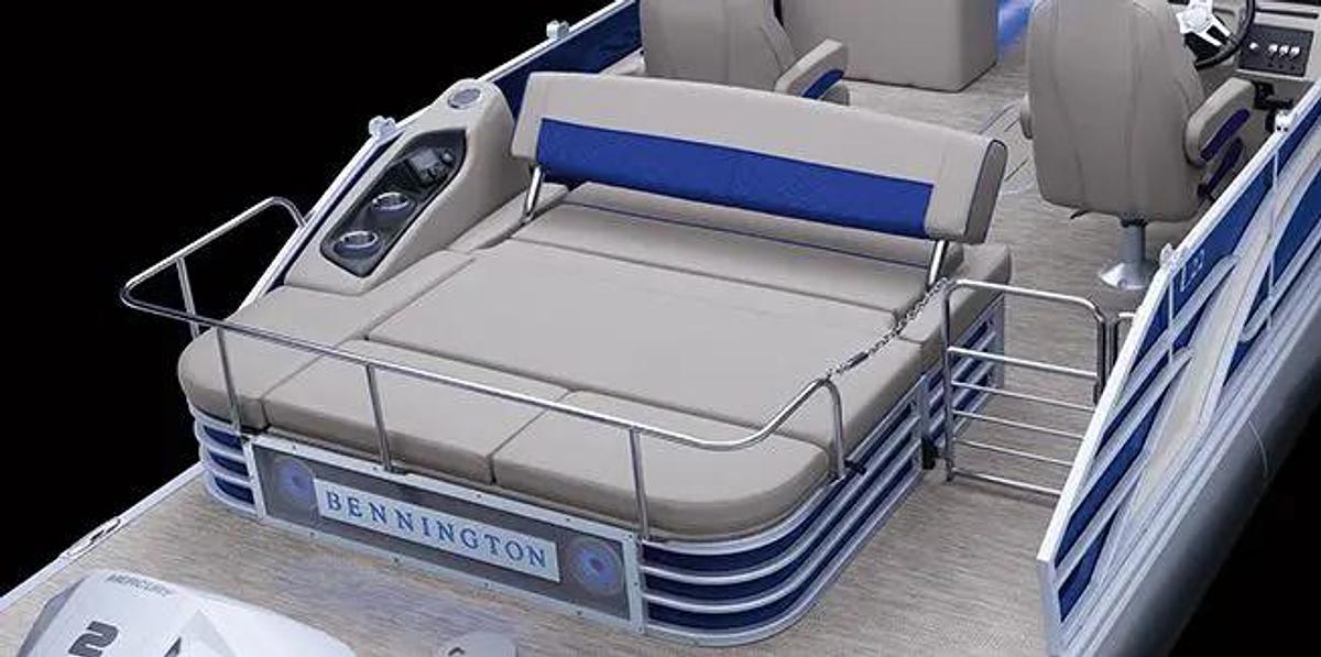 18 L L-Bench