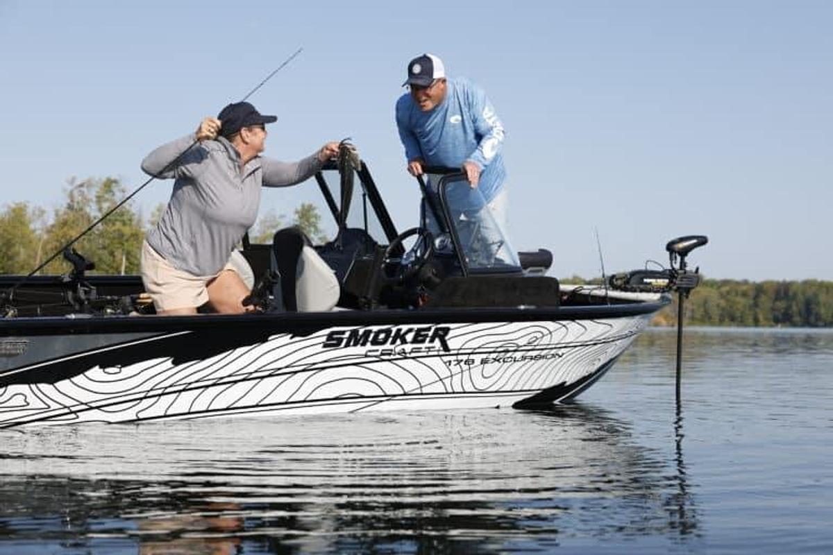 Smoker Craft Excursion 176 DC PRO