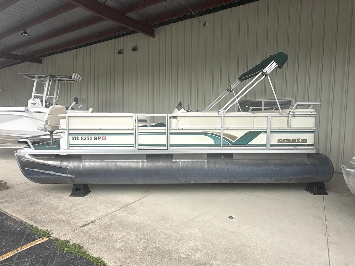 Used 1999 Crest Crest II DL