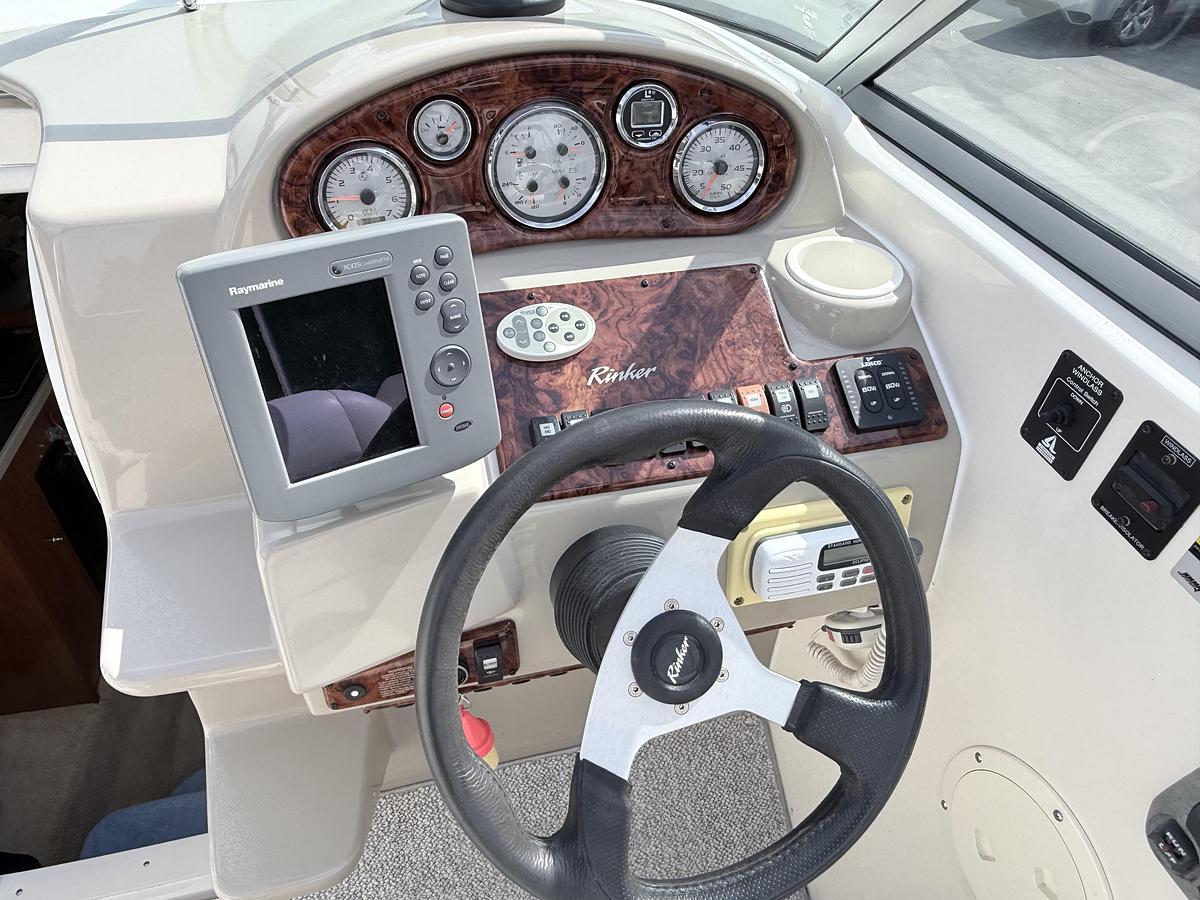 Used 2003 Rinker Fiesta V250
