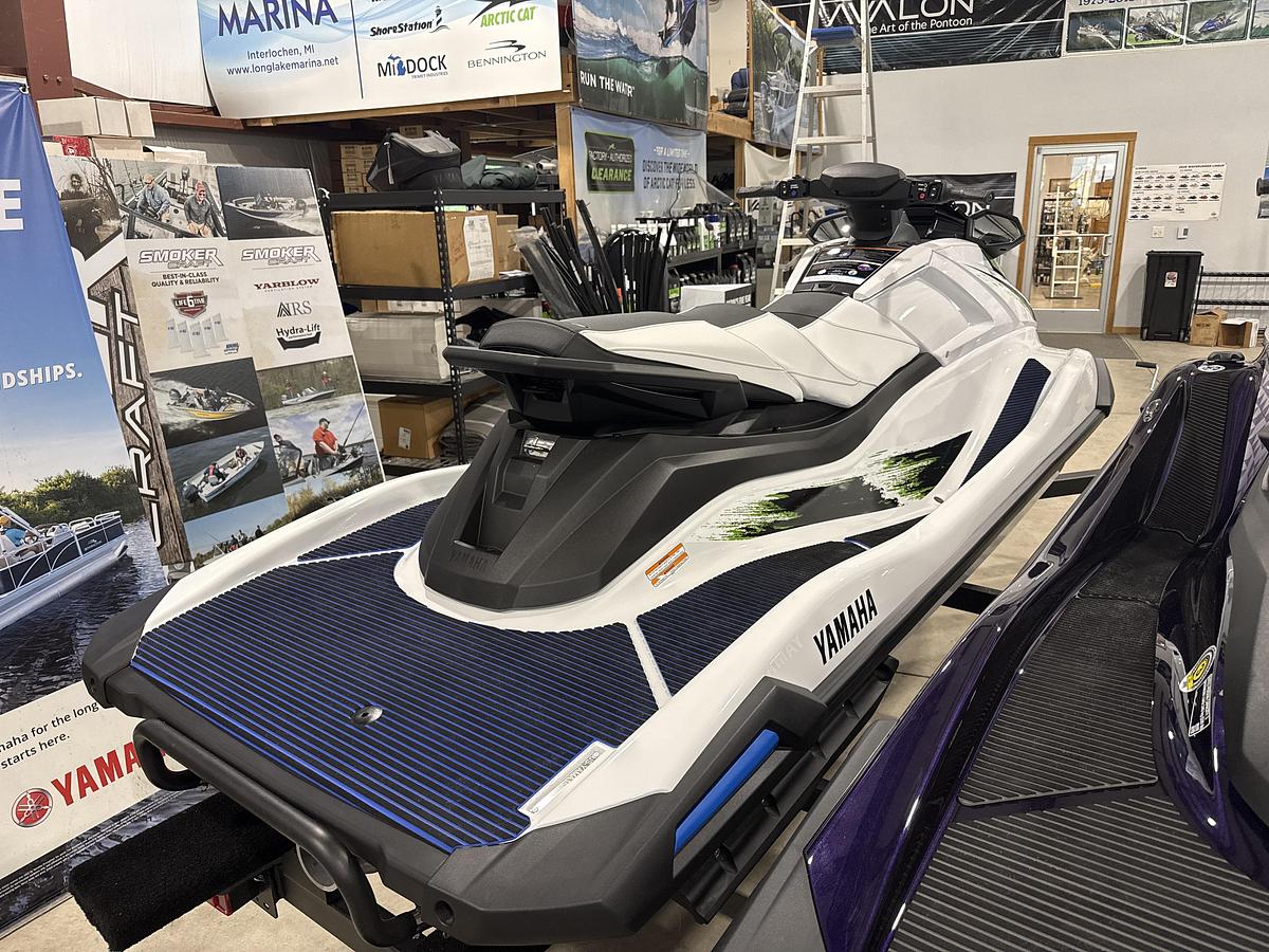 2026 Yamaha VX Deluxe