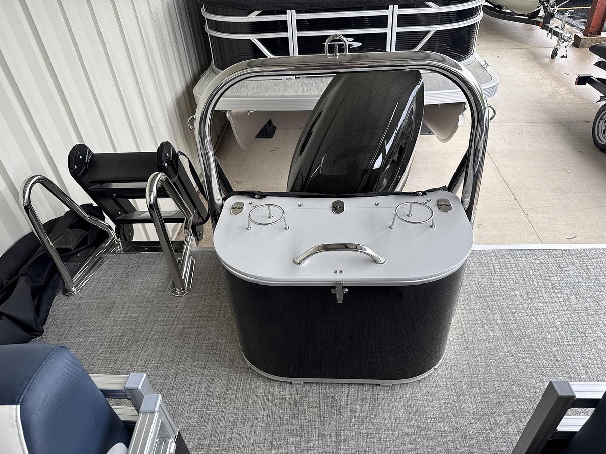 2026 Avalon 23 LSZ Quad Lounger