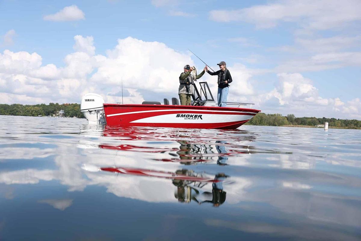 Smoker Craft Pro Tracer 162