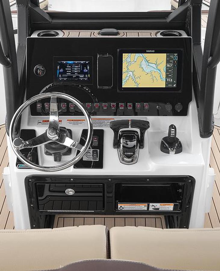 With Dock-Assisting Technology   255 FSH Sport H