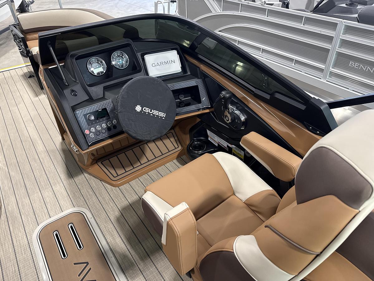 2027 Avalon Catalina Quad Longer 27 FT