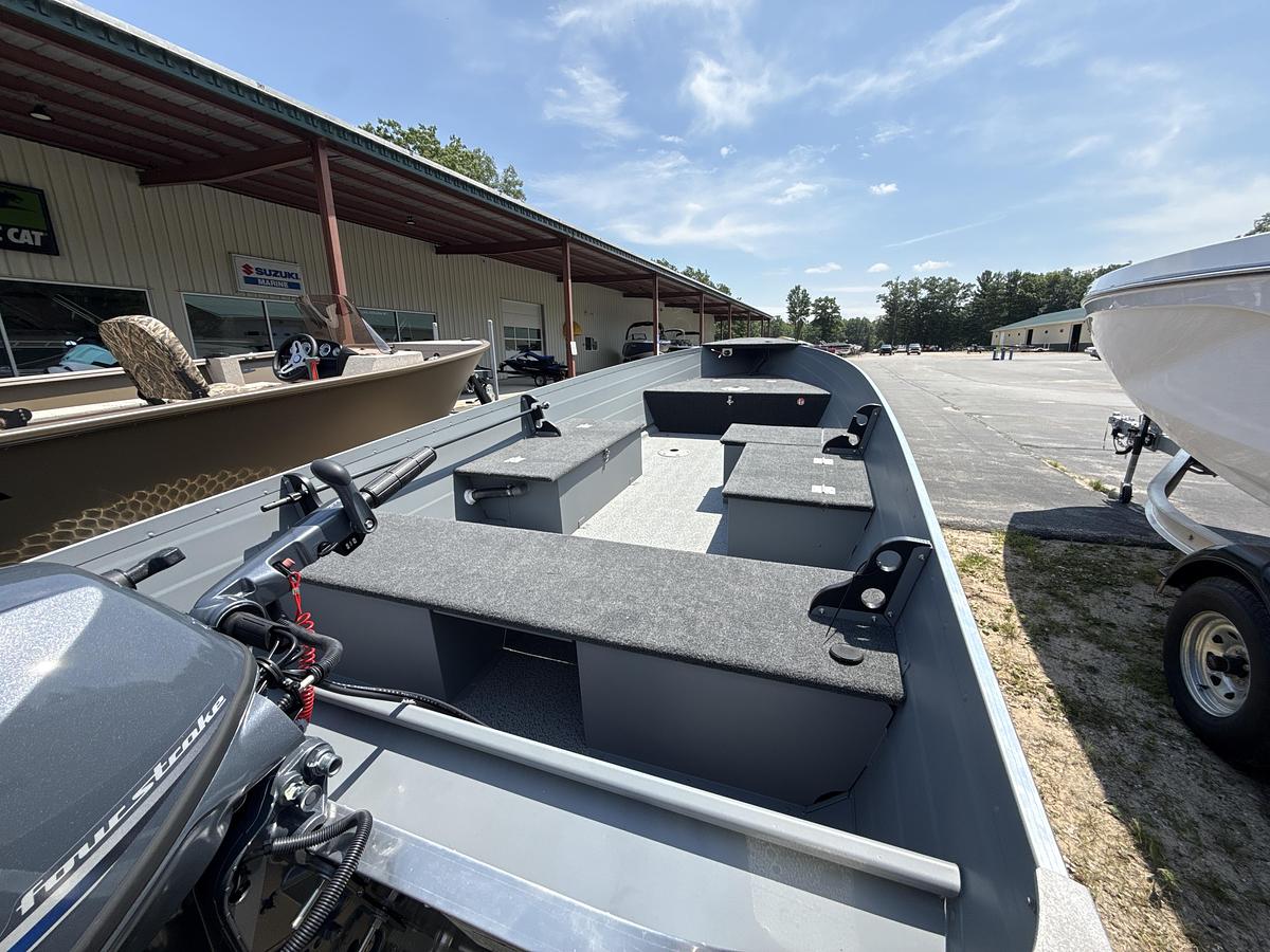 2027 Smoker Craft 16 Big Fish/25HP Yamaha