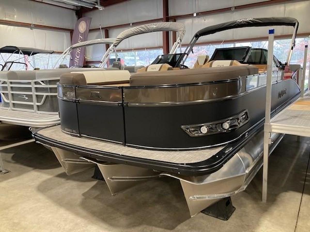 2025 Avalon 25 Catalina Quad Bench Tri-toon