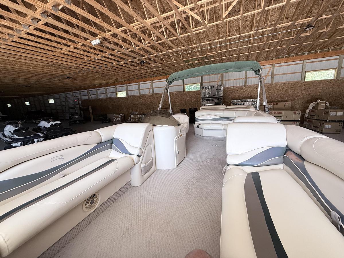 Used 2003 Bennington 2275 RL