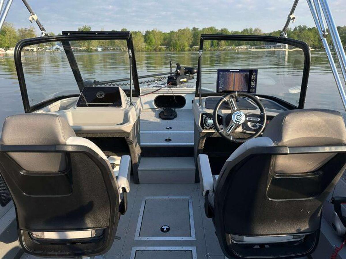 Smoker Craft Adventurer 210 GLS PRO TROLLER