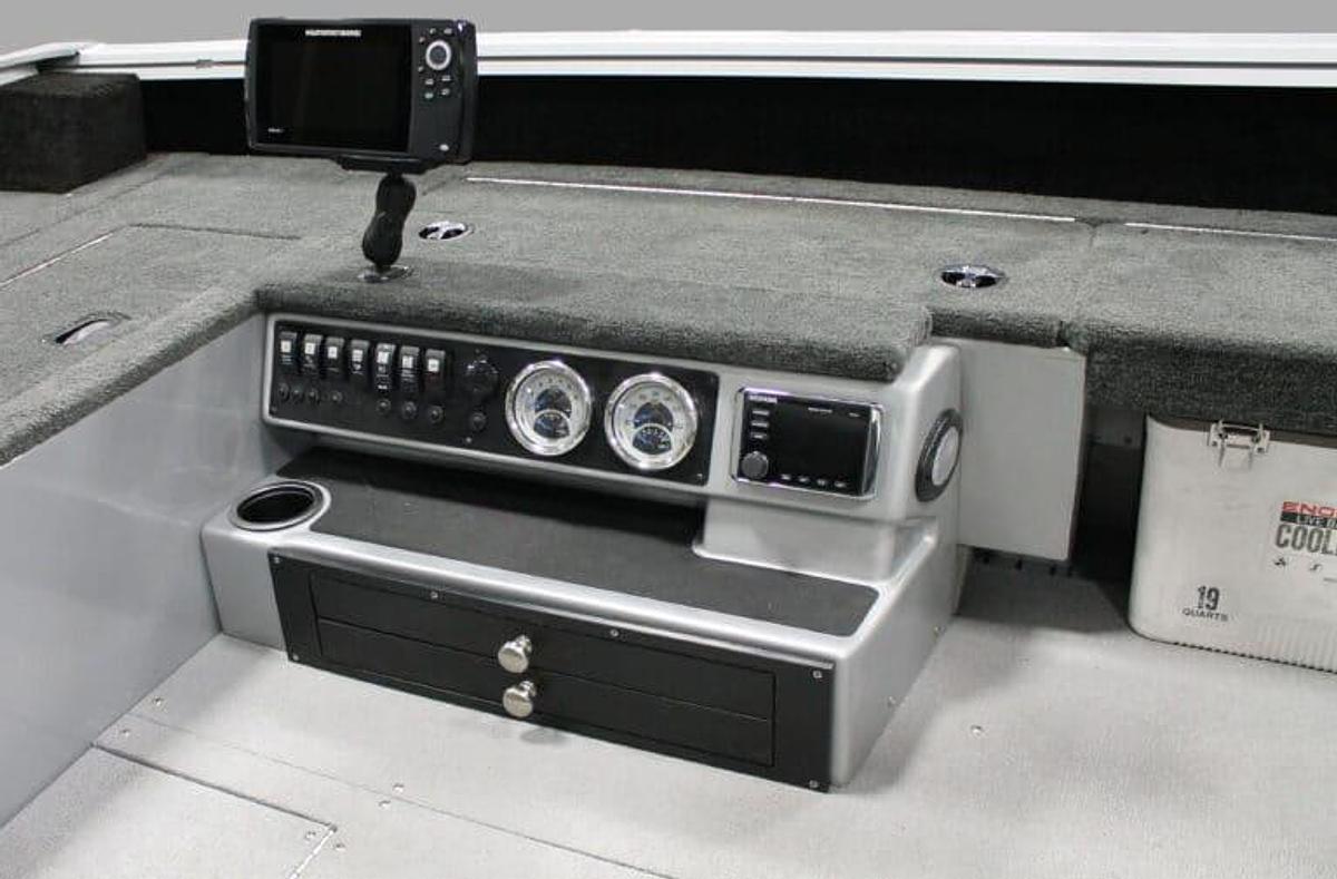Smoker Craft Adventurer 188 T
