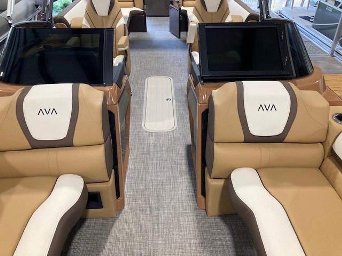 2025 Avalon 25 Catalina Quad Bench Tri-toon