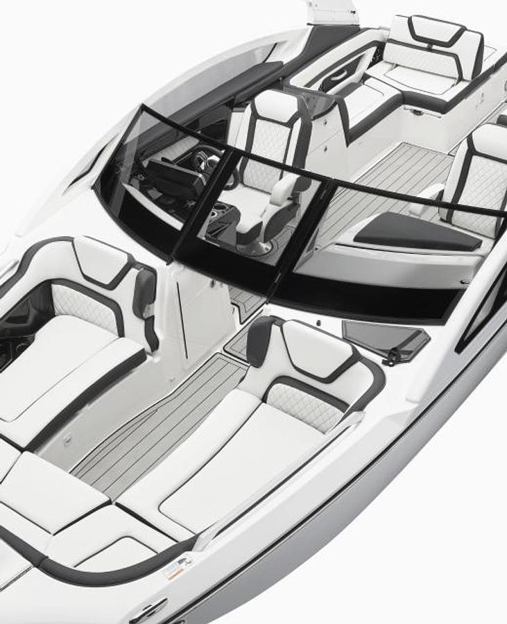 Luxury and Leisure 275SE