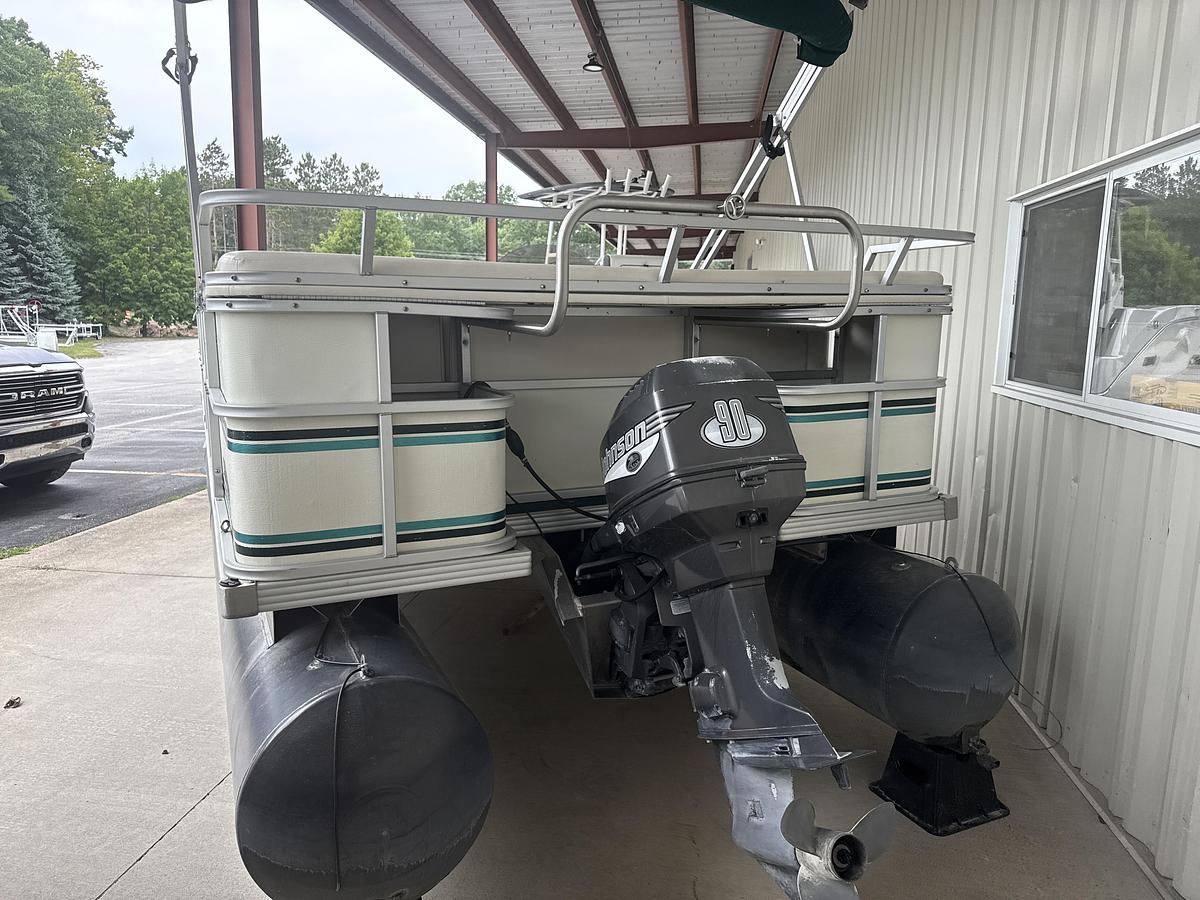 Used 1999 Crest Crest II DL