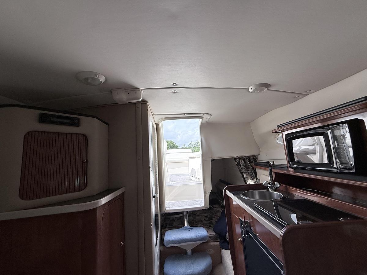 Used 2003 Rinker Fiesta V250