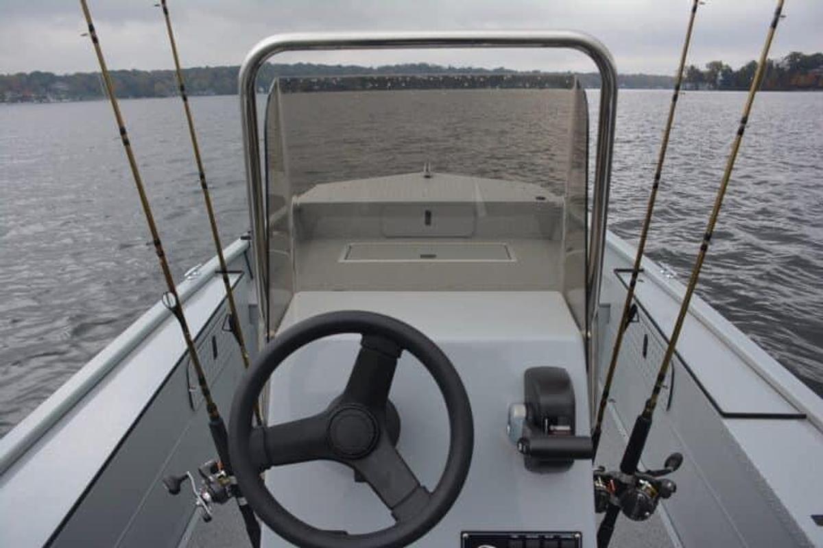Smoker Craft Sportsman 1866 PRO TL