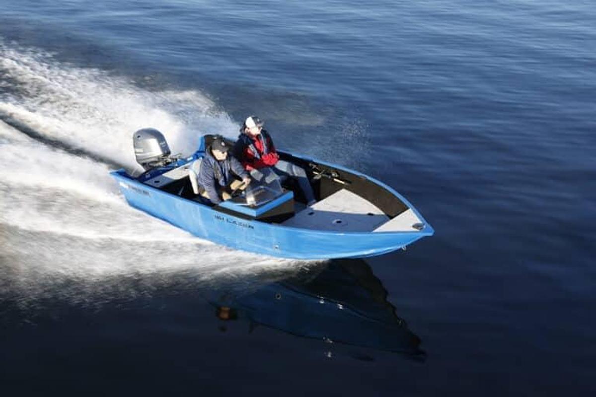 Smoker Craft Lazer 161