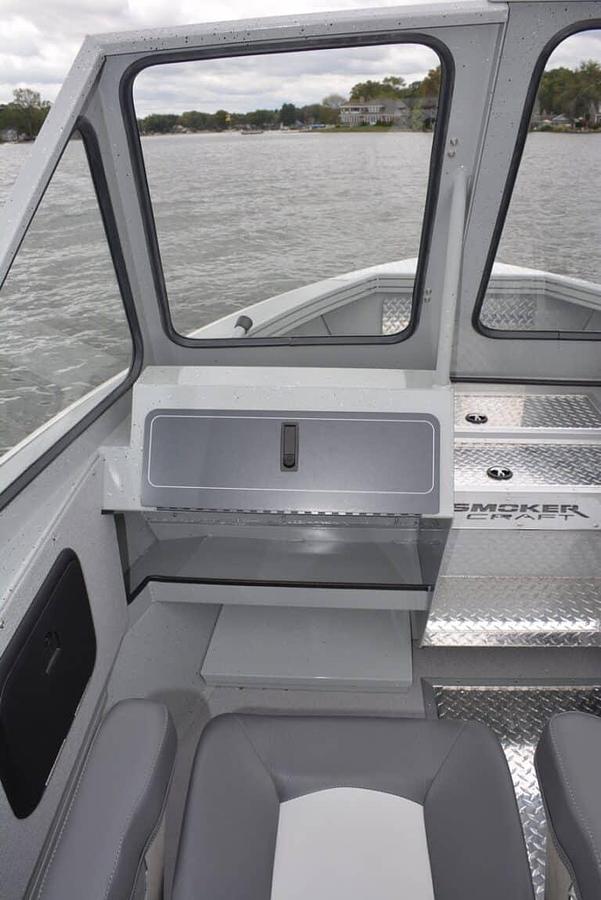 Smoker Craft Phantom 20 X2
