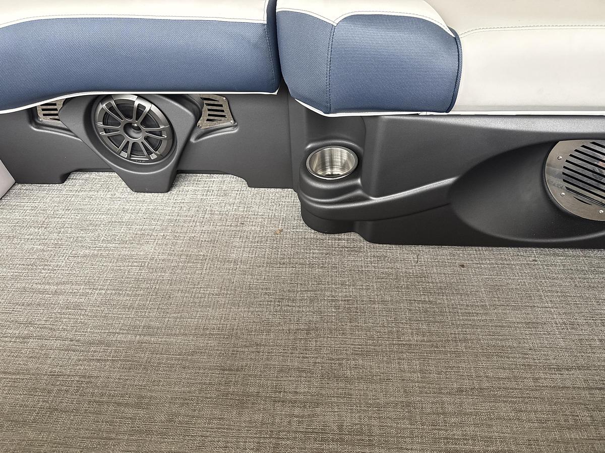 2026 Avalon 23 LSZ Quad Lounger