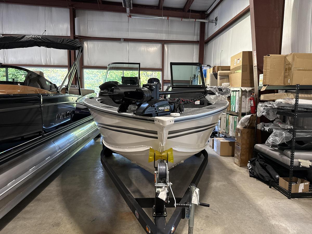 2027 G3 Angler V 1850 SF