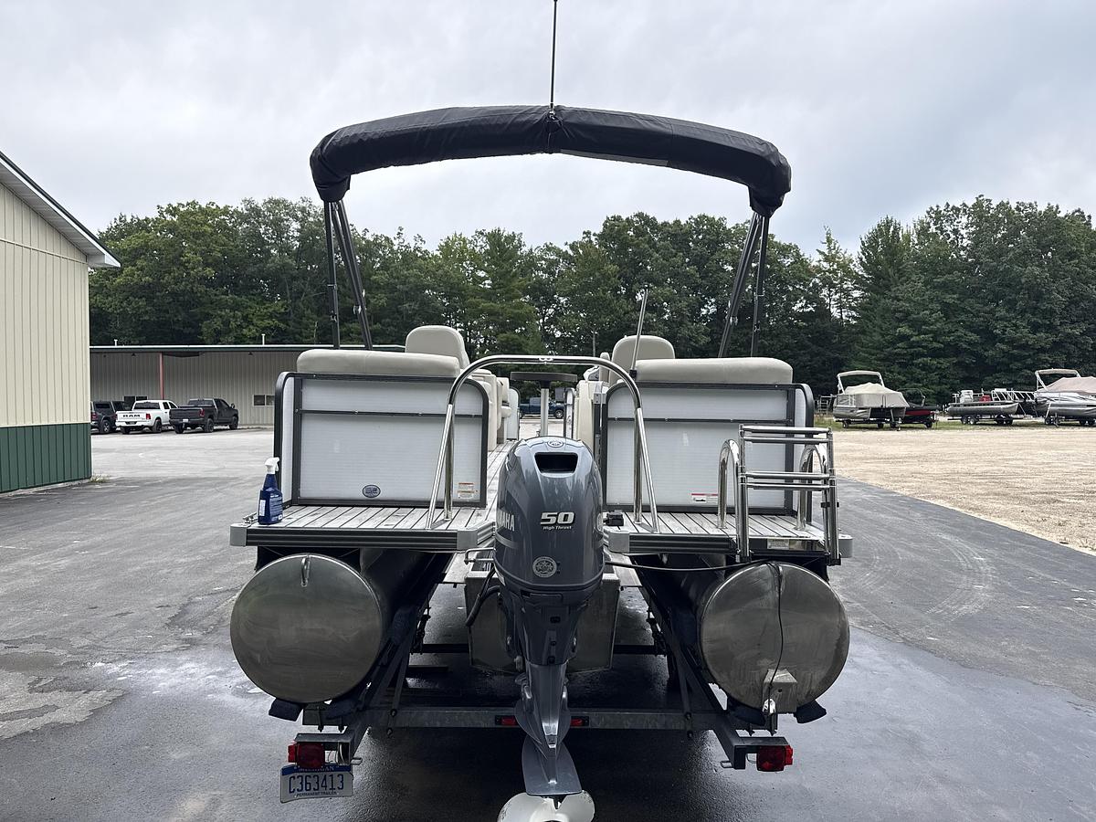 Used 2017 Manitou Aurora