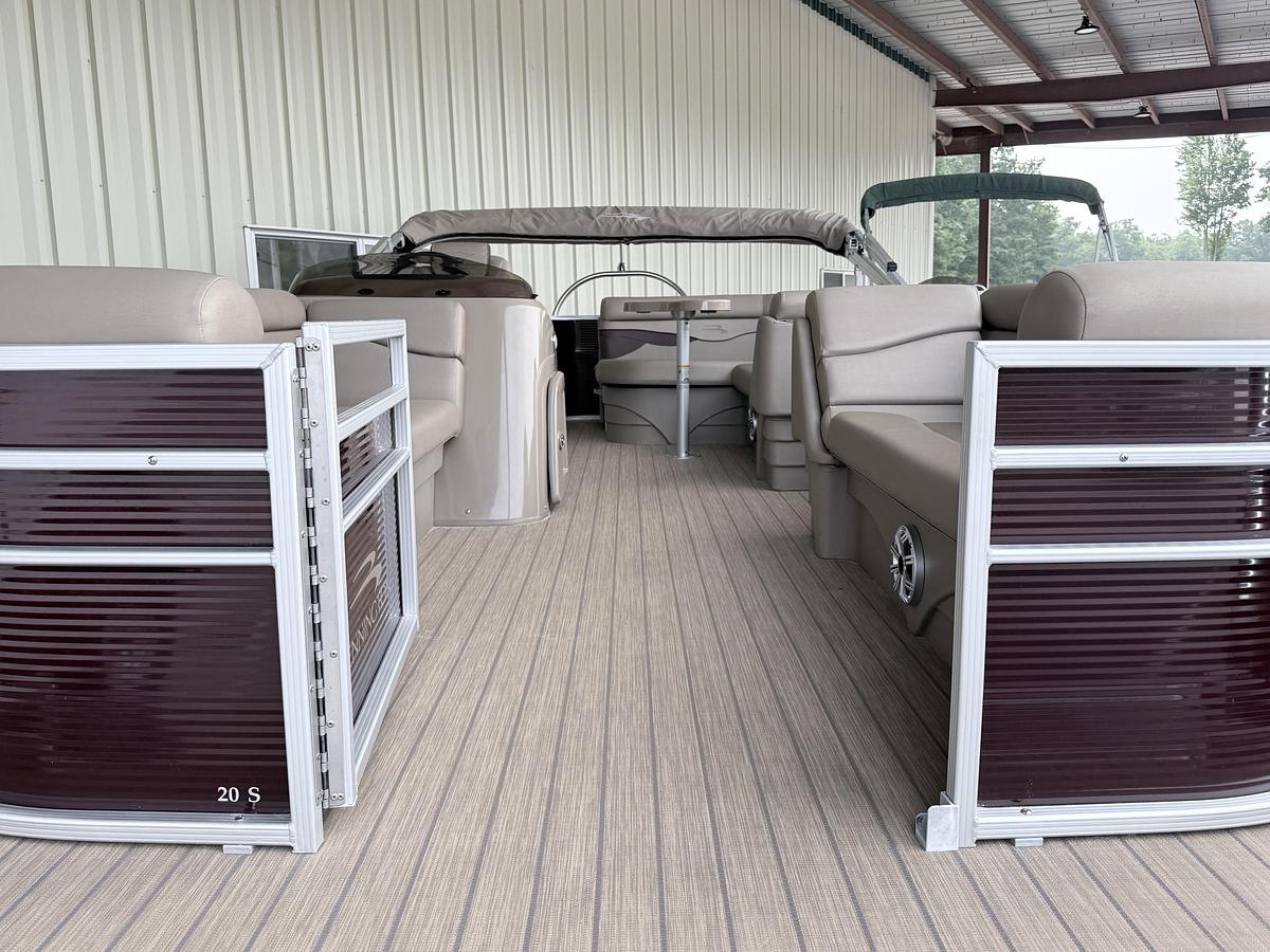 Used 2020 Bennington 20SSL