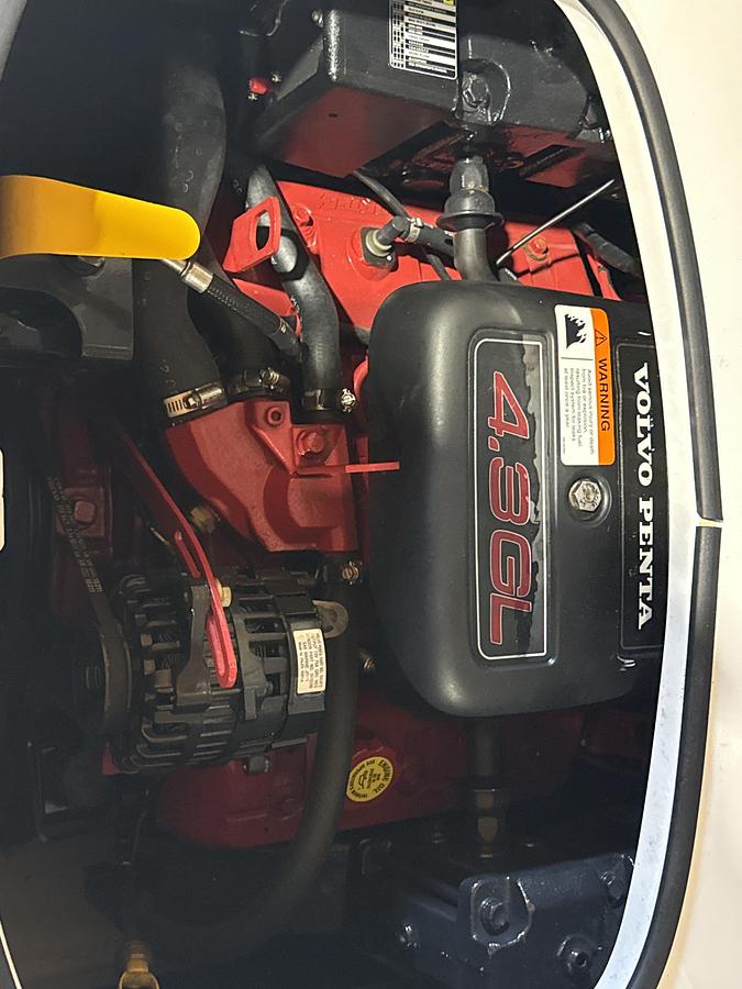 Used 2003 FOUR WINNS 190 HORIZON