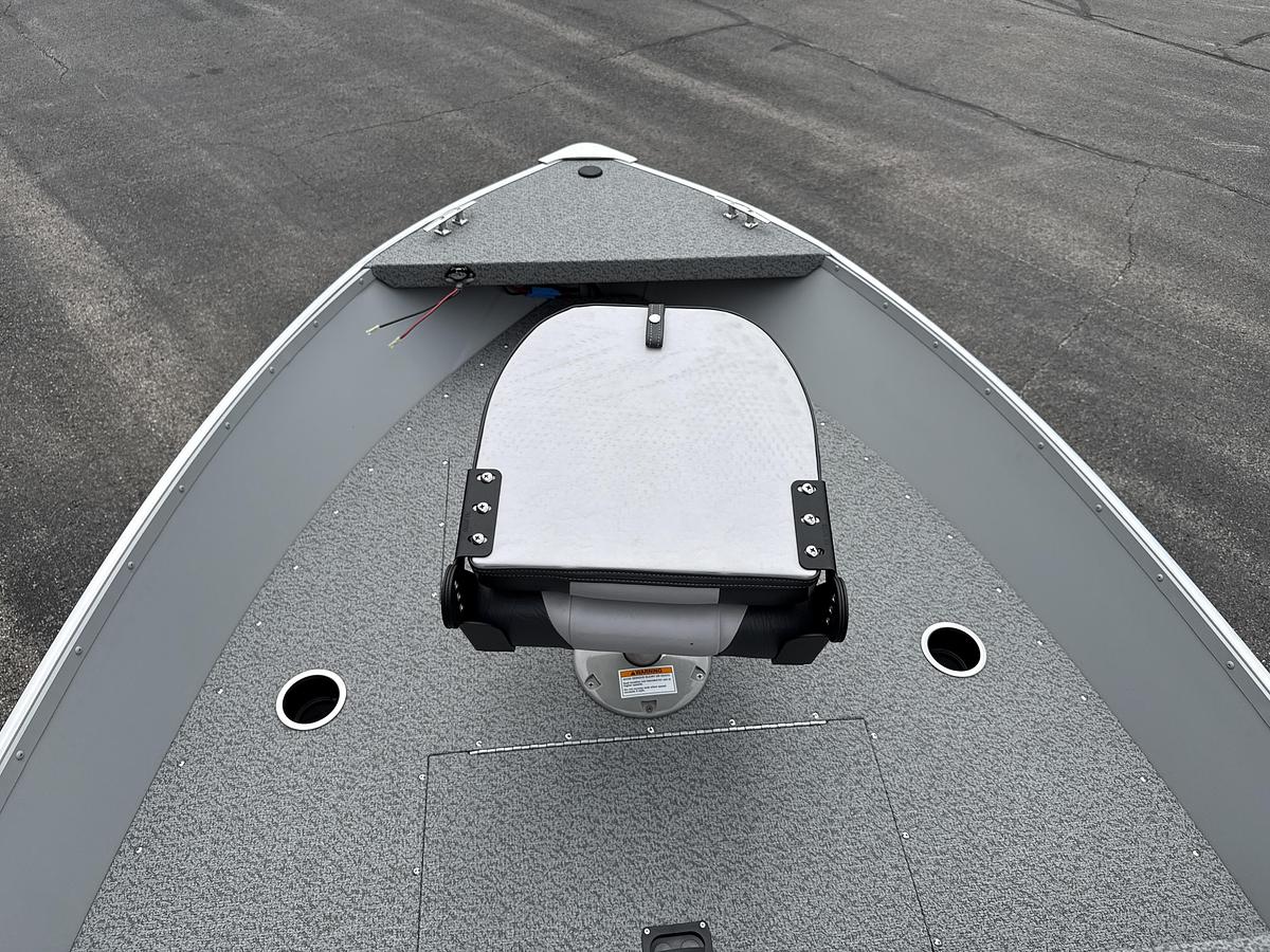 2027 Smoker Craft Angler/Patriot 16 SC