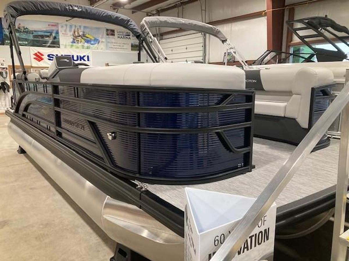 2026 Bennington 22 S-ONE STERN RADIUS BLUE