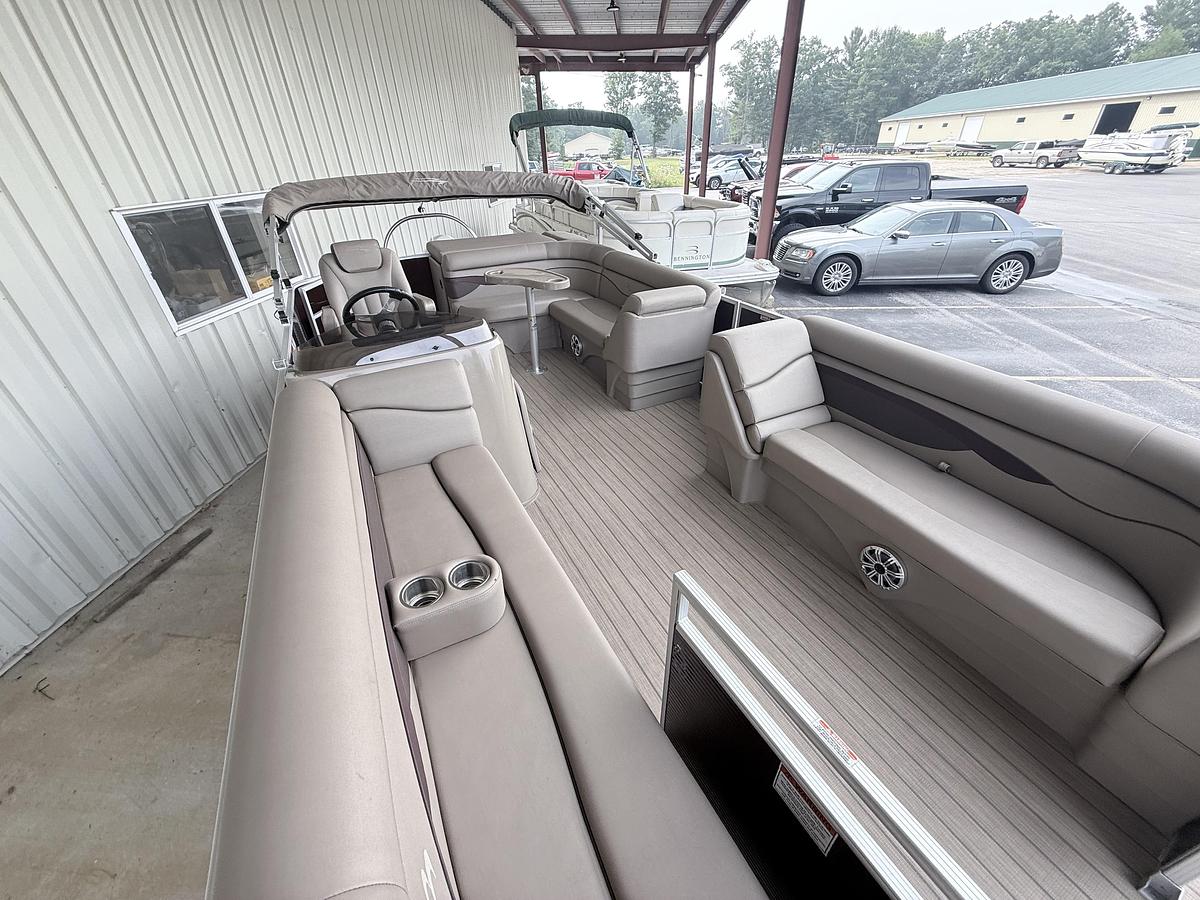 Used 2020 Bennington 20SSL