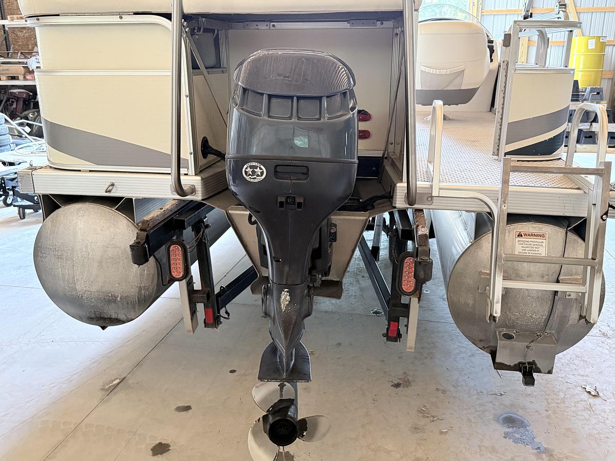 Used 2003 Bennington 2275 RL