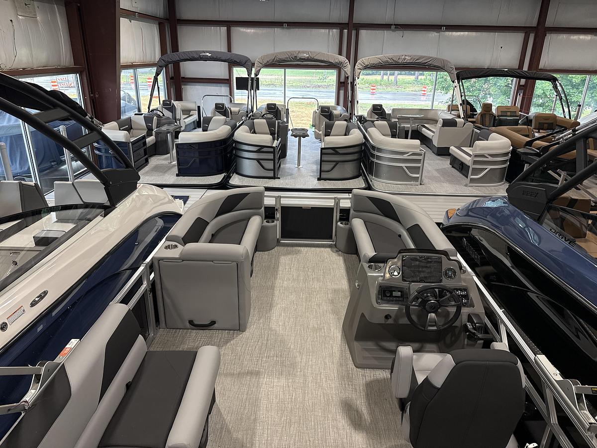 2026 Avalon 21 Venture 85 Cruise