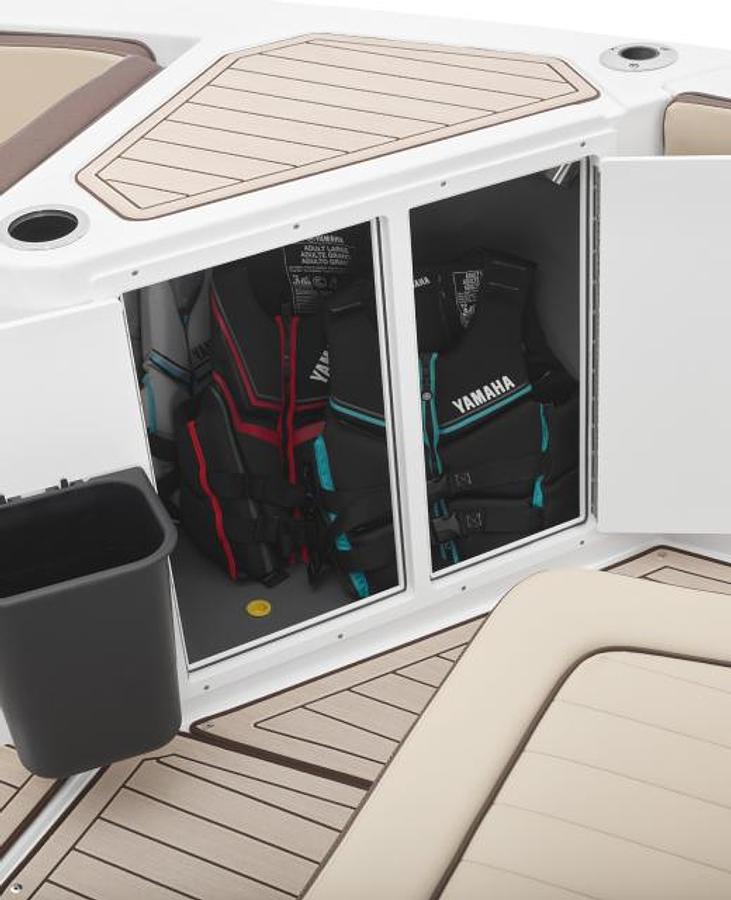 Style and Function 222 FSH Sport