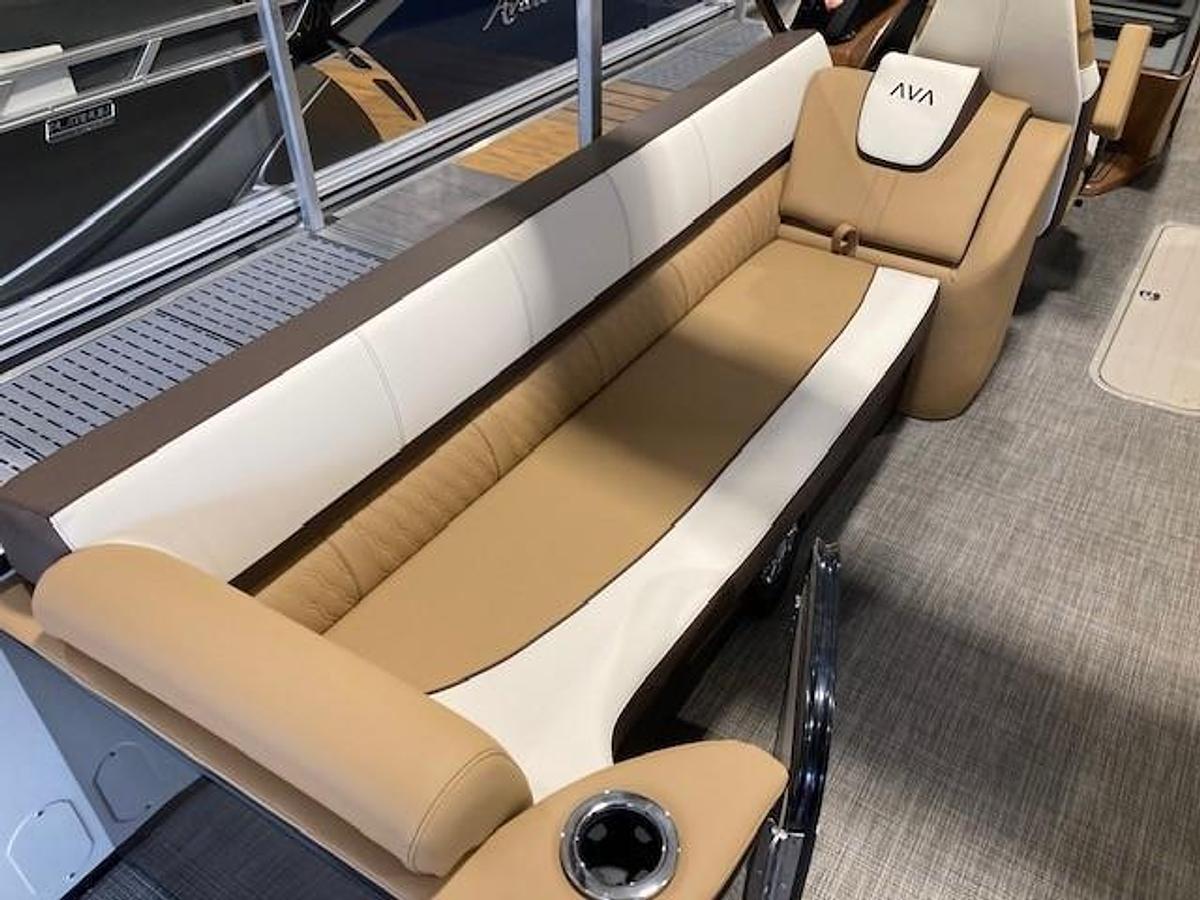 2025 Avalon 25 Catalina Quad Bench Tri-toon