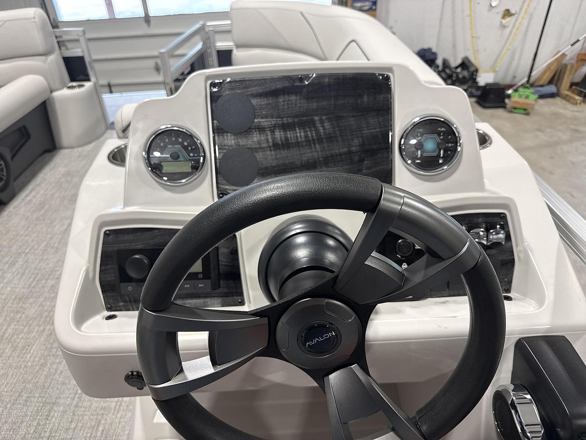 2027 Avalon 2185 Venture 85 Cruise