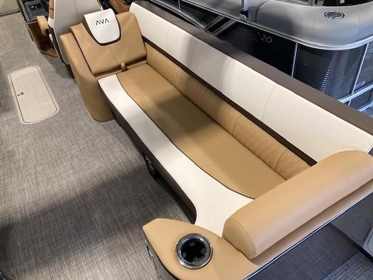 2025 Avalon 25 Catalina Quad Bench Tri-toon