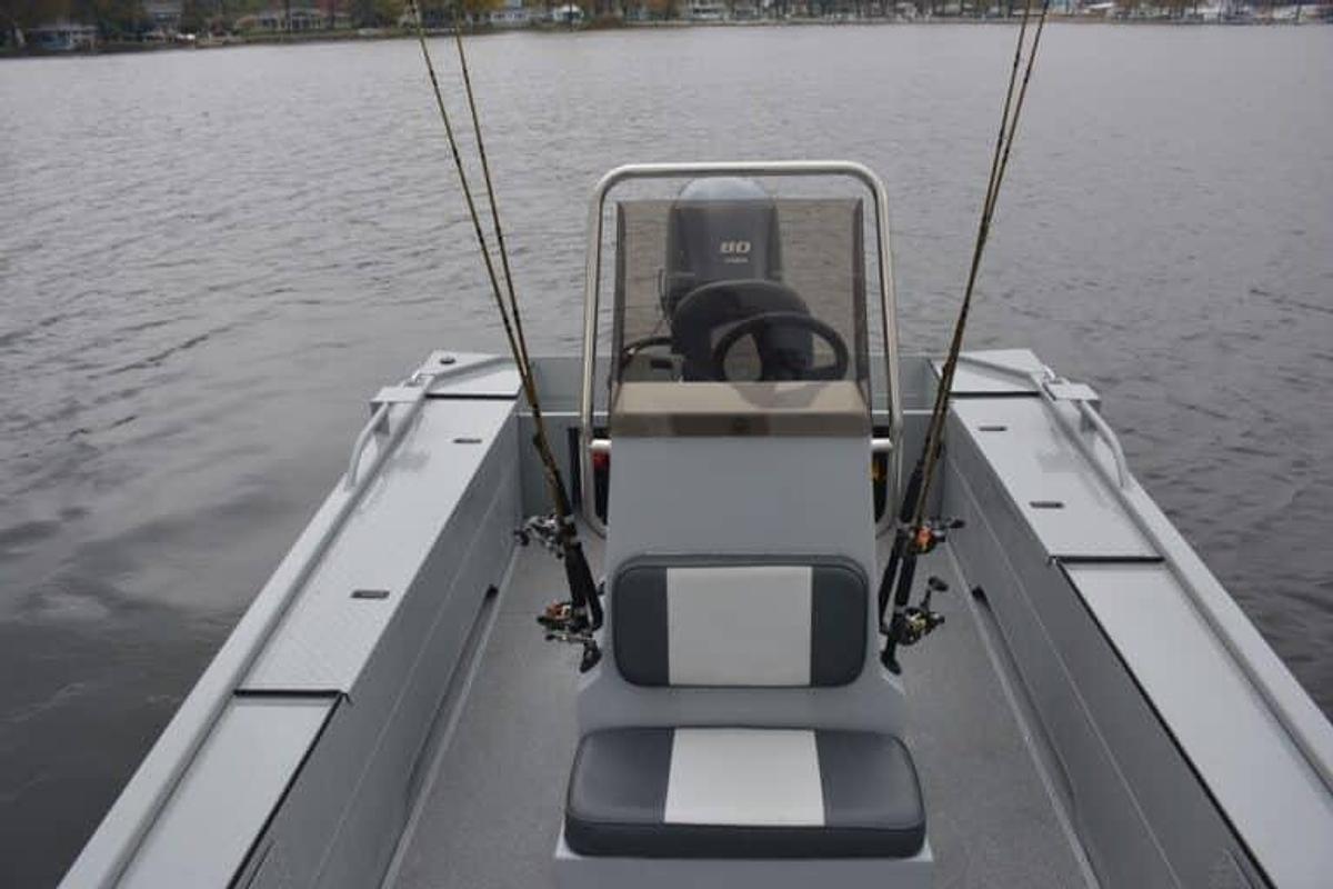 Smoker Craft Sportsman 1866 PRO TL