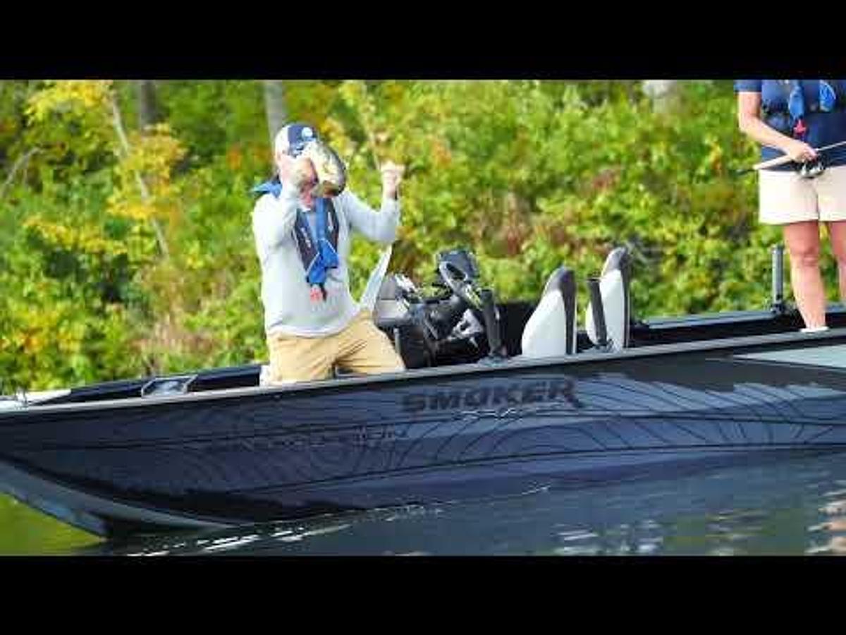Smoker Craft Excursion 166 SC