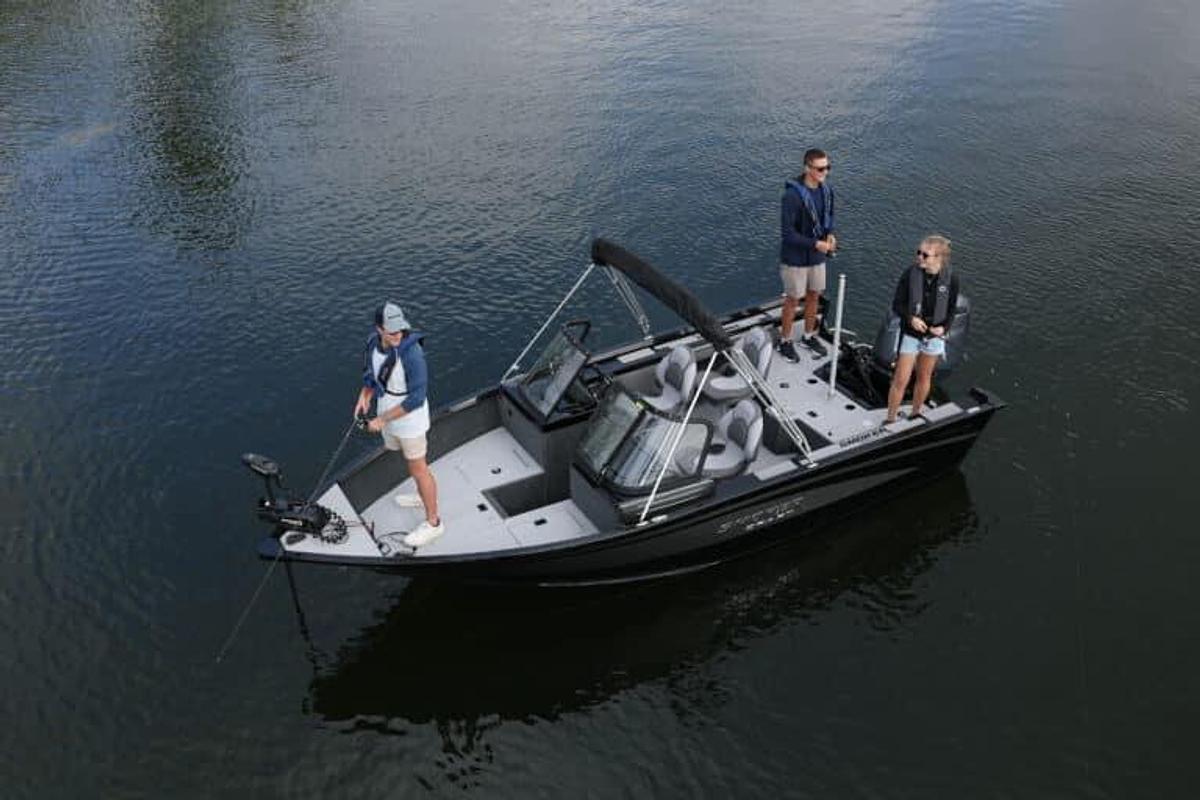 Smoker Craft Ultima 182