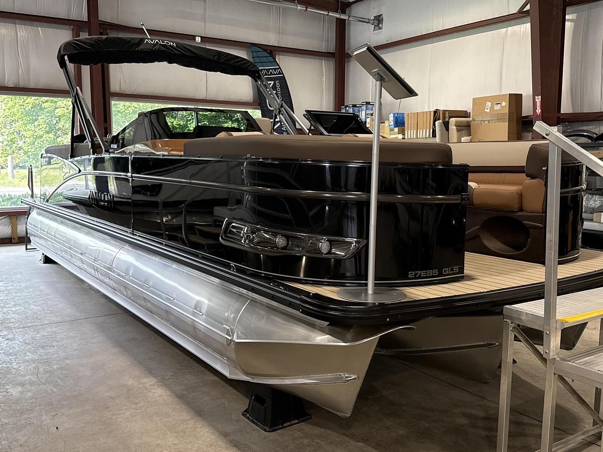 2027 Avalon Catalina Quad Longer 27 FT
