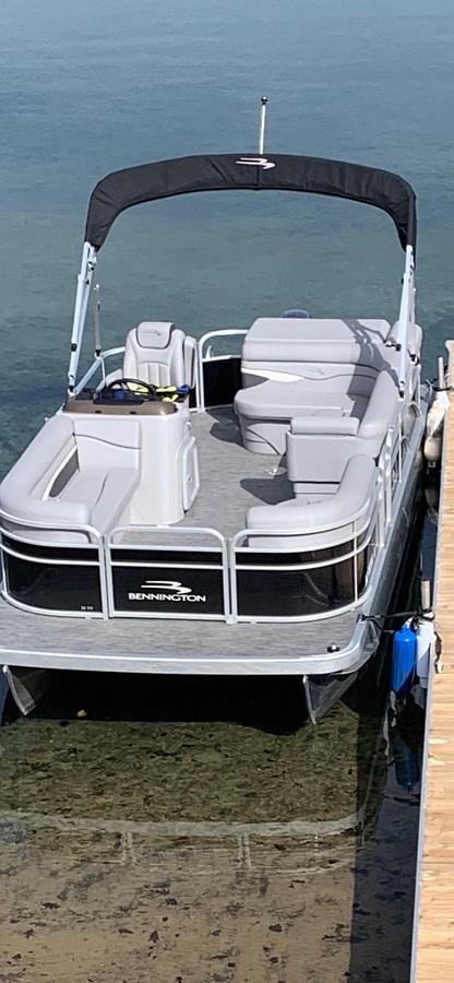 Used 2020 Bennington 20SV