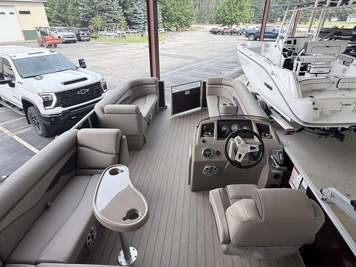 Used 2020 Bennington 20SSL