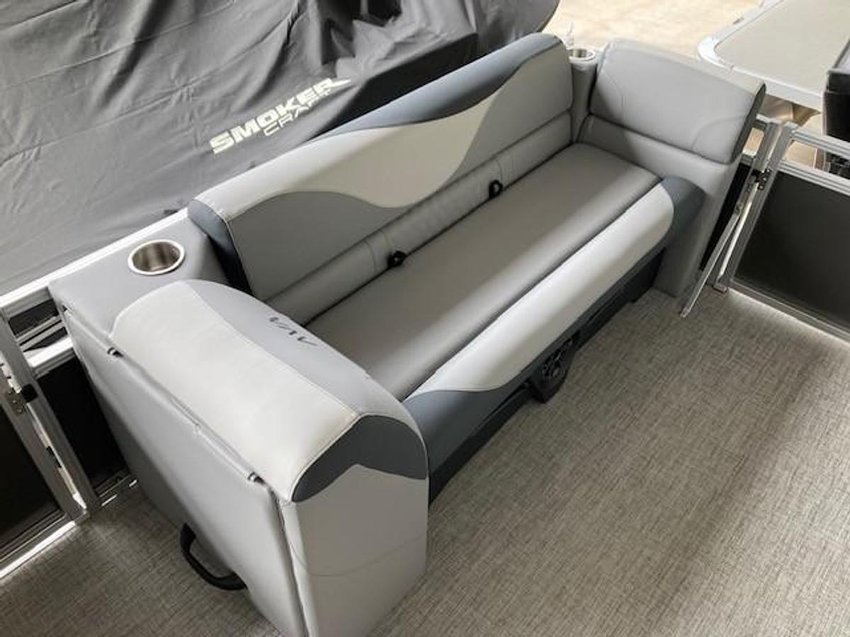 2025 Avalon 21 Venture 80 Quad Lounger