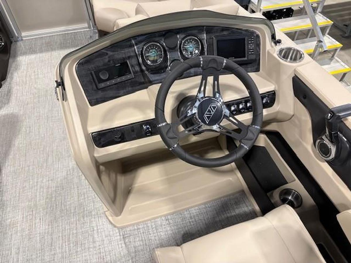 2026 Avalon 23 LSZ Quad Lounge