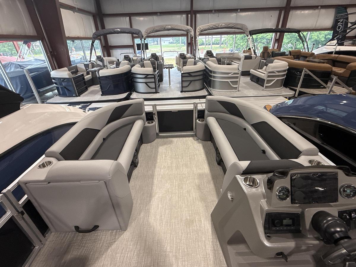 2026 Avalon 21 Venture 85 Cruise