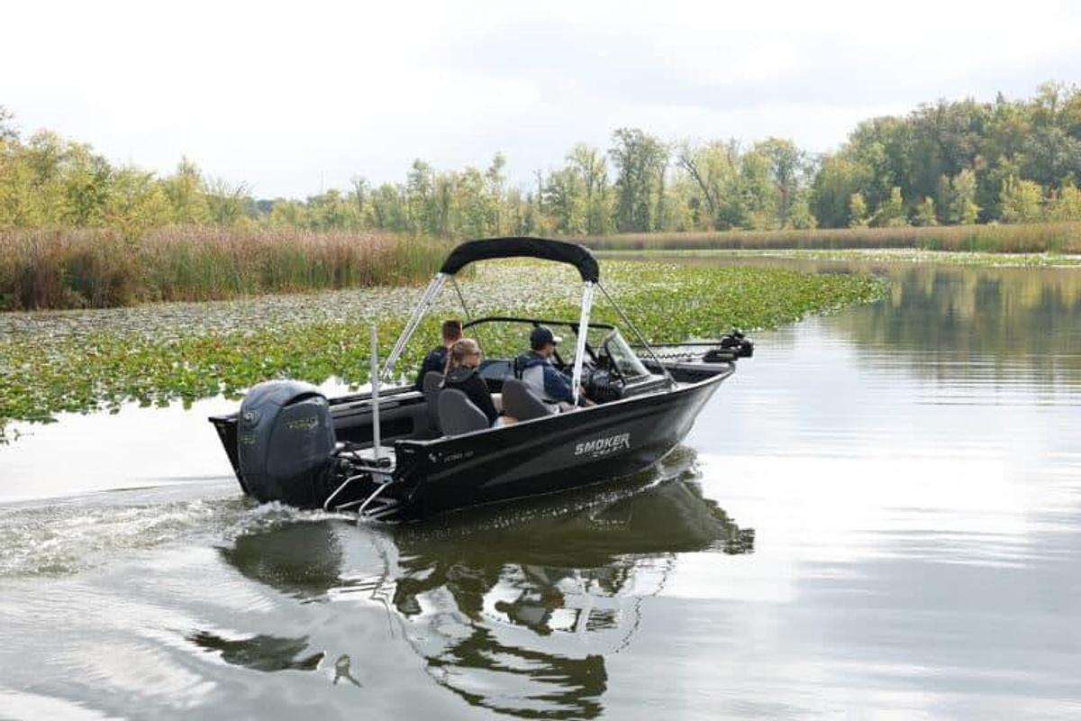 Smoker Craft Ultima 182