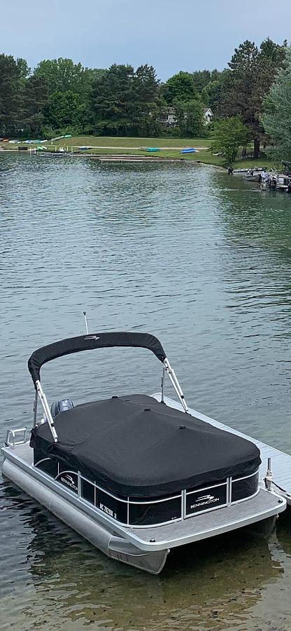 Used 2020 Bennington 20SV
