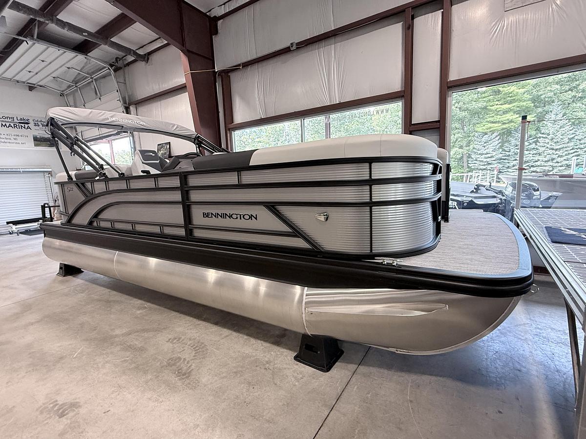 2027 Bennington 22S1SR
