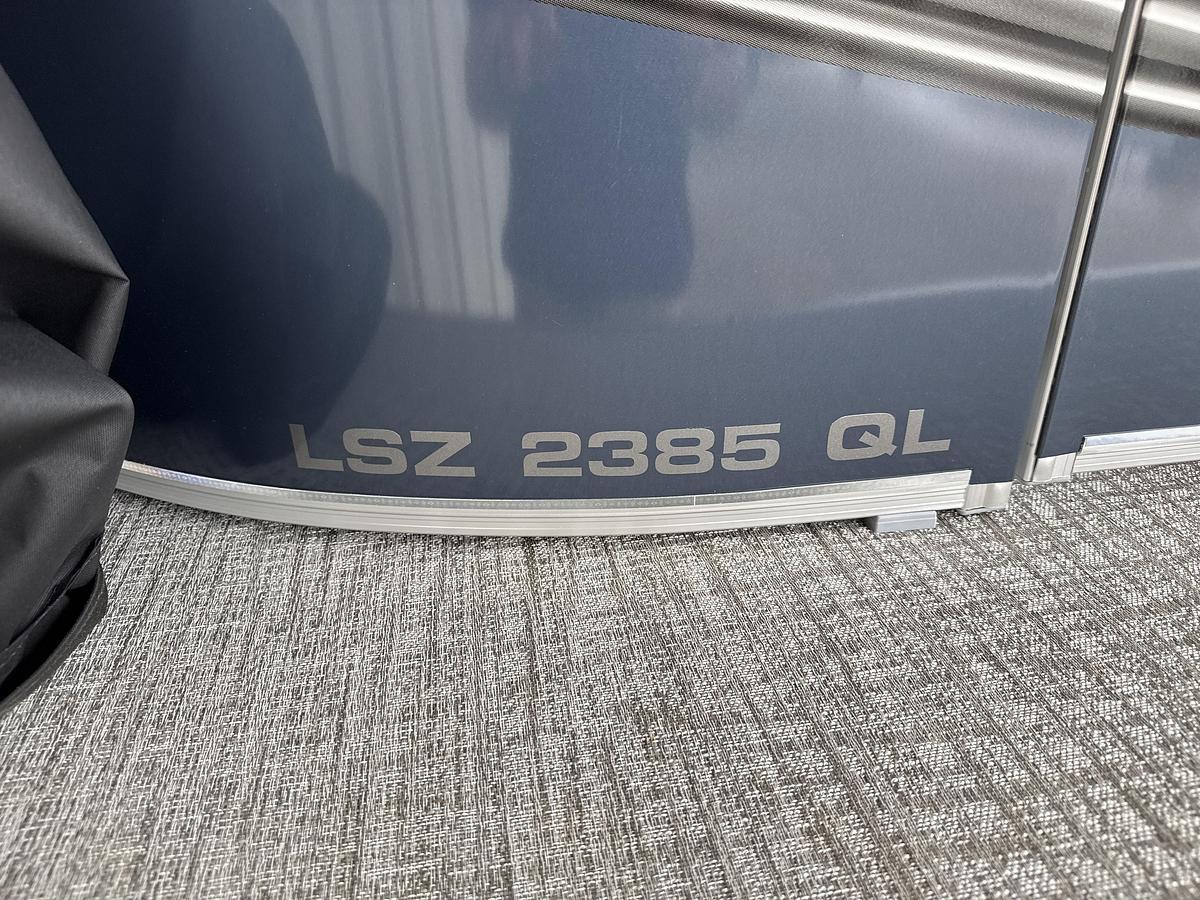 2026 Avalon 23 LSZ Quad Lounger